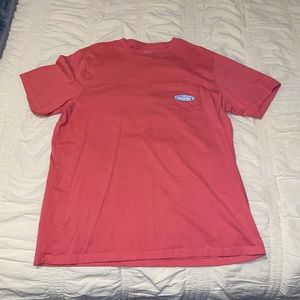 Vineyard vines pocket t shirt